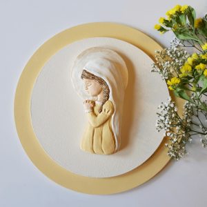 Virgen María Niña amarillo