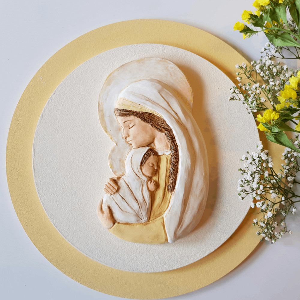 Virgen María Madre amarillo nápoles. 25cm.